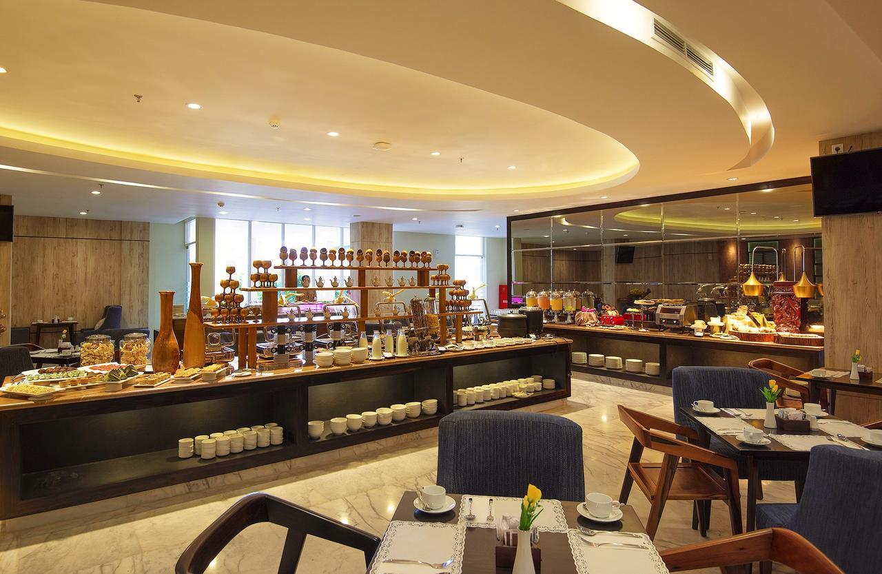 The Sya Regency Palu Hotel By Soasia Экстерьер фото